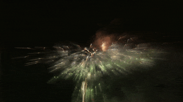 Zoom Blur gives your fireworks footage an ethereal feel